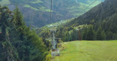 İsviçre Alplerindeki en büyük buzul aletschgletscher Buz Nehri.