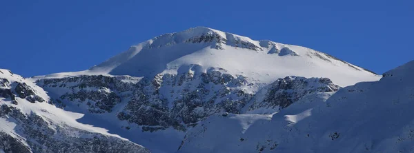 Χιονισμένο Βουνό Δει Από Elm Glarus Canton — Φωτογραφία Αρχείου