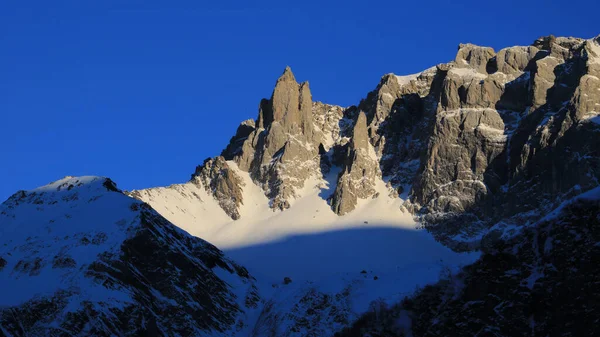 Zimní Západ Slunce Jilmu Švýcarské Alpy — Stock fotografie
