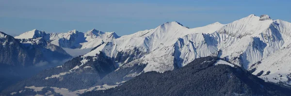 Sierra Cubierta Nieve Cerca Rougemont Suiza —  Fotos de Stock