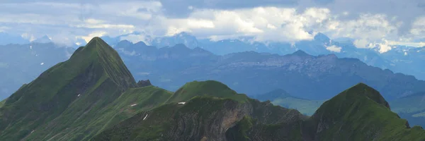 Mount Tannhorn Och Rothorn Ridge Schweiz — Stockfoto