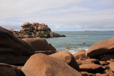 Sahne Granit Gül Sahili, Fransa.