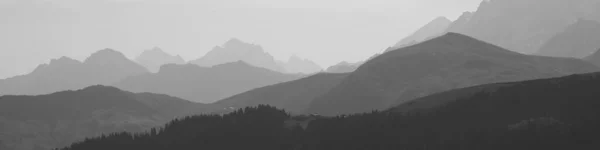 Bergskedjor Morgonljuset Sett Utifrån Vorder Walig Schweiz Naturrubrik — Stockfoto