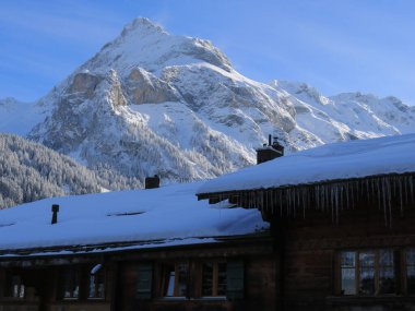 Kışın Spitzhore Dağı. Görüntü: Gsteig bei Gstaad.