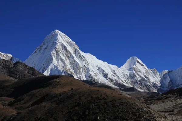 Majestoso Monte Pumori Visto Lobuche Nepal Fronteira Com Tibete — Fotografia de Stock