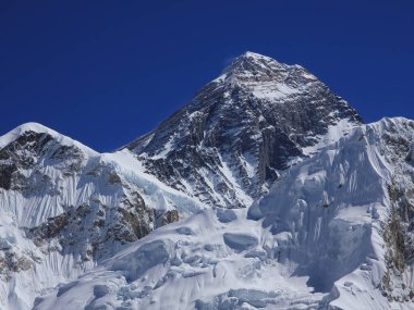 Kala Patthar, Nepal görülen Everest Dağı.
