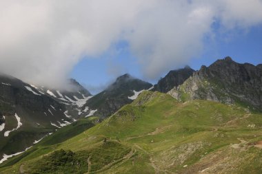 İsviçre 'deki Pizol zirve istasyonundan görüntü.