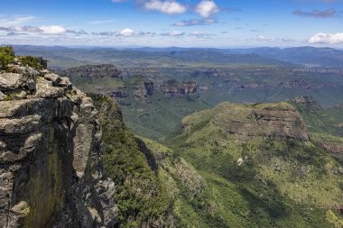 Mariepskop Güney Afrika 'dan Blyde Nehri Kanyonu manzarası