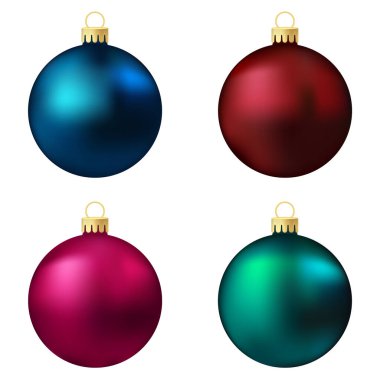 Mavi, kırmızı, pembe ve yeşil Noel ağacı oyuncağı ya da top