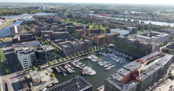 Amsterdam Ijburg Limanı Modern Inşa Alanı Yaşamak Çalışmak Için Eğlence — Stok video