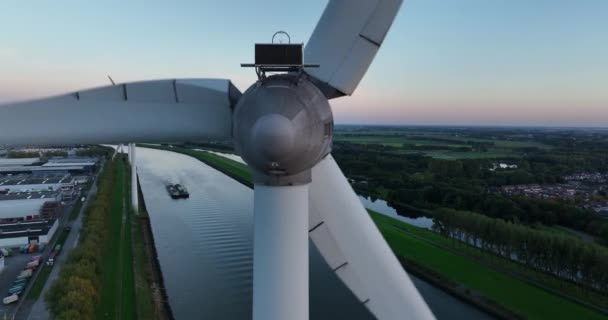 Turbina Eolica Nel Porto Portuale Rotterdam Lungo Rotta Navigazione Interna — Video Stock