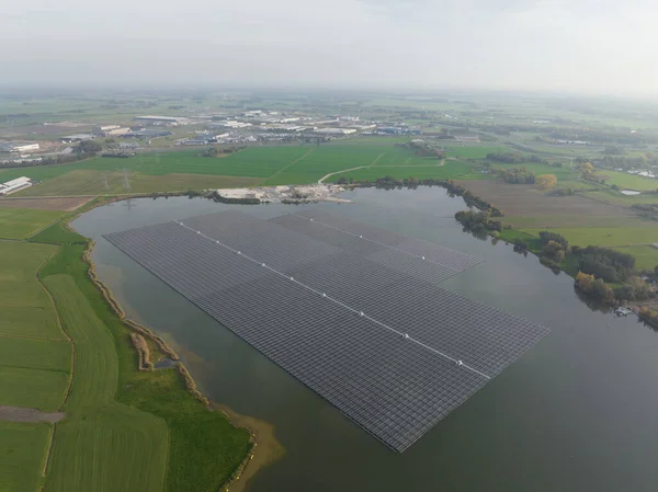 Největší Plovoucí Solární Park Evropě Písečném Jezeře Bomhofsplas Zwolle Nizozemsko — Stock fotografie