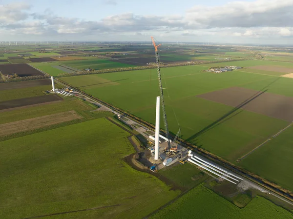 Bau Von Windkraftanlagen Mit Kränen Teile Der Windkraftanlage Gehäuse Nabe — Stockfoto