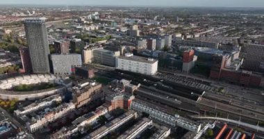 Lahey, 22 Ekim 2022, Hollanda 'da. Hollanda Spoor tren istasyonu