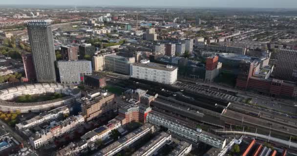 Hague 2022 네덜란드 홀란드의 슬로우 기차역 — 비디오