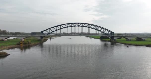 Puente Ijssel También Conocido Como Conexión Katerveerbrug Través Del Ijssel — Vídeo de stock