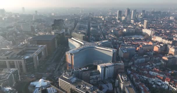 位于布鲁塞尔的柏林蒙特大楼 欧洲委员会 欧洲联盟执行机构 布鲁塞尔天际线和城市概览 — 图库视频影像