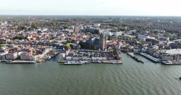Luchtfoto Van Stad Dordrecht Zuid Holland Oude Maas Oude Binnenstad — Stockvideo