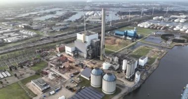 Demoltion site, Hemweg centrale in Amsterdam is being shut down and partyl dismanteld.