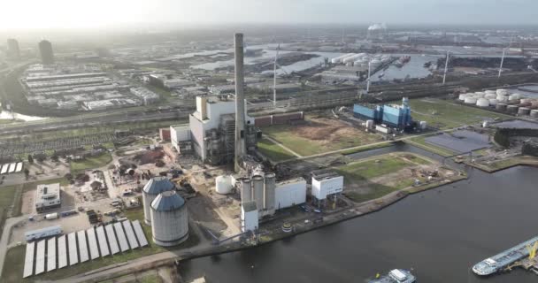 Birdseye View Coal Power Plant Large Harbour Showcasing Industrial Infrastructure — Video