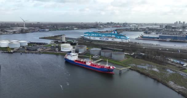 Amsterdam 11Th January 2023 Netherlands Petrochemical Harbor Showcasing Infrastructure Heavy — Αρχείο Βίντεο