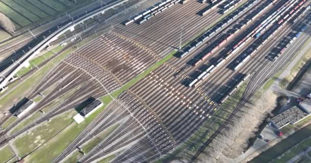Majestic Aerial Video Showcasing Impressive Train Depot Kijfhoek Its Intricate — Vídeos de Stock