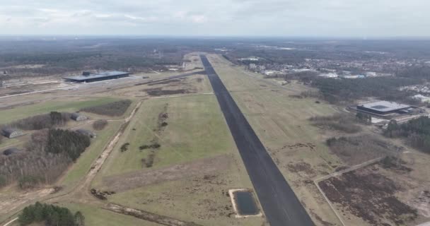 Soesterberg Deki Eski Bir Askeri Havaalanı Pistinin Nefes Kesici Insansız — Stok video