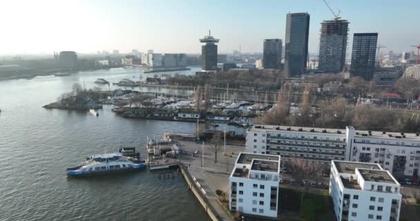 Amsterdam Şubat 2023 Hollanda Amsterdam Rıhtım Ulaşım Sisteminin Güzelliğini Adam — Stok video