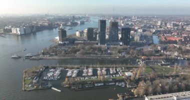 Amsterdam, 13 Şubat 2023, Hollanda 'da. Amsterdam 'ın gizli hazinelerini, bizim nefes kesici hava görüntülerimizle Lj' in kuzey tarafında keşfedin. Endüstriyel tarihi ve modern tarihi gözler önüne serin.