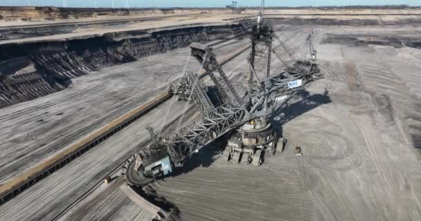 加兹韦勒 2023年3月11日 Rwe桶轮挖掘机288站在褐煤 褐煤矿中 — 图库视频影像