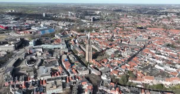 Flèche Imposante Église Amersfoort Dominant Horizon Entourée Rues Bâtiments Pittoresques — Video