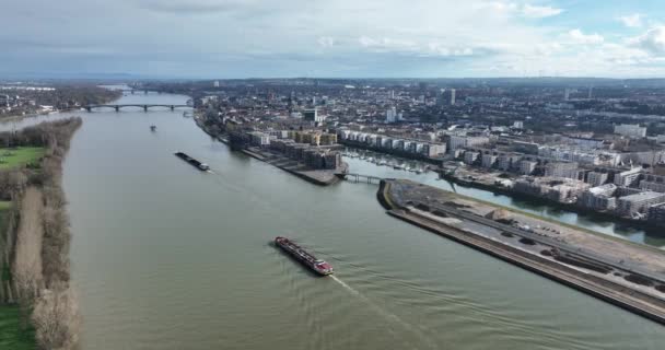 德国美因茨市 莱茵河和城市景观 空中无人驾驶飞机俯瞰 — 图库视频影像