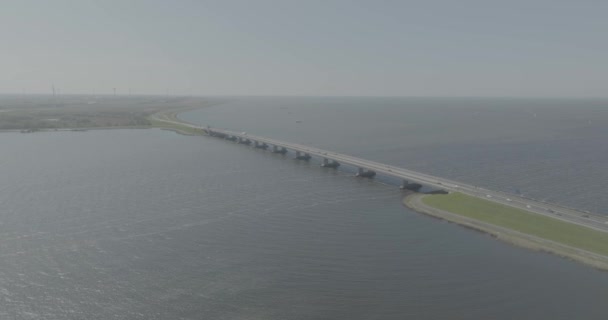 Die Ketelbrug800 Meter Lange Holländische Brücke Verbindet Den Noordoostpolder Zwolsehoek — Stockvideo