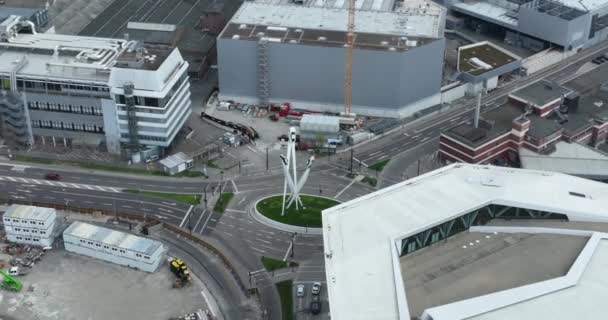 ドイツのツッフェンハウゼン 2023年4月9日 ドイツのシュトゥットガルトに近いポルシェミュージアム — ストック動画