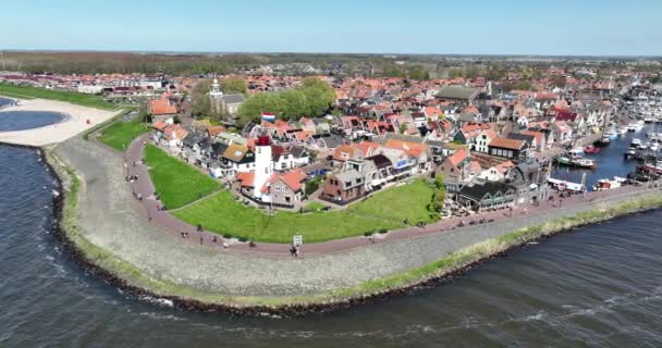 Leuchtturm Und Boulevard Von Urk Flevoland Niederlande Europa Drohnenblick Aus — Stockvideo