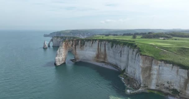 Білі Крейдяні Скелі Нормандії Франція Повітряний Дрон Над Головою — стокове відео