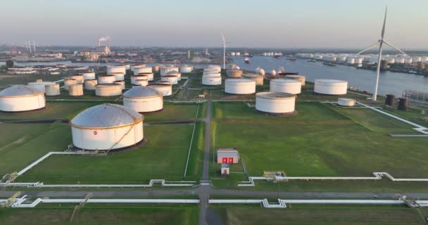 2023年5月13日 荷兰阿姆斯特丹 阿姆斯特丹港的石油港口 油仓设施 — 图库视频影像