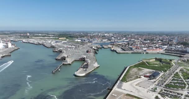 Port Calais Terminal Aby Wziąć Łódź Kierunku Wielkiej Brytanii Widok — Wideo stockowe