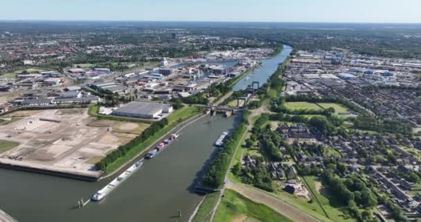 Weurt Låset Ett Lås Maas Waal Kanalen Nijmegen Nederländerna Uppifrån — Stockvideo