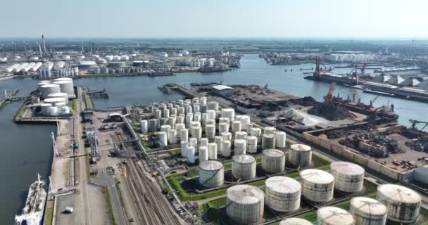 Роттердам Июня 2023 Года Нидерланды Порт Роттердама Нефтехимические Шахты Промышленная — стоковое видео