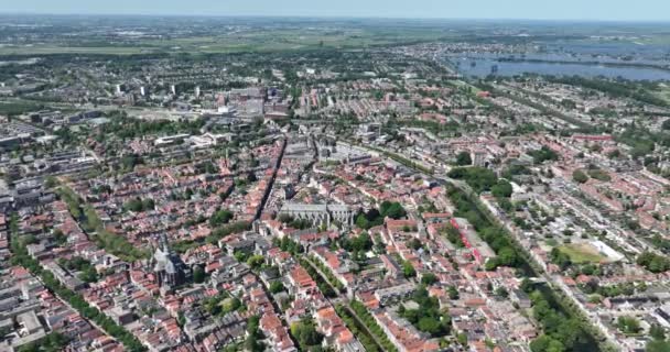 Aerial Drone Video Gouda Πόλη Στην Ολλανδία Panorama Επισκόπηση — Αρχείο Βίντεο