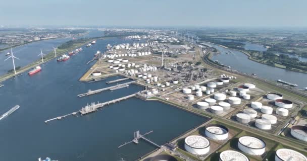 Rotterdam Juni 2023 Nederland Europoort Olieterminals Luchtfoto Drone View — Stockvideo