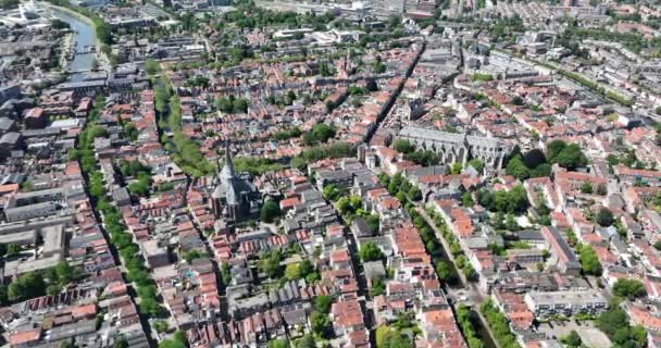Aerial Drone Wideo Przeglądu Miasta Gouda Widzieć Dachy Budynki Mieszkalne — Wideo stockowe