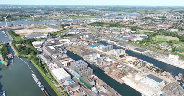 Puerto Polígono Industrial Nijmegen Distrito Está Situado Tanto Waal Como — Vídeo de stock