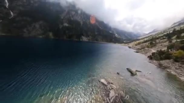 Lac Gaube Est Lac Des Pyrénées Françaises Situé Dans Département — Video
