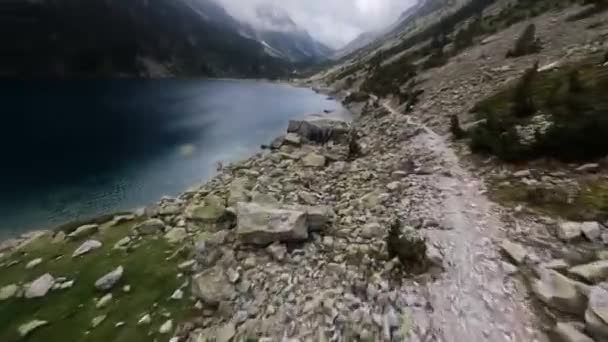 Foto Aérea Del Dron Del Lago Montaña Lac Gaube Los — Vídeos de Stock