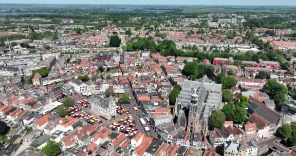 Luchtfoto Drone Video Van Stad Gouda Nederland Het Centrum Belangrijkste — Stockvideo