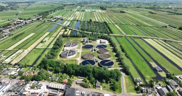 Luchtdronevideo Van Een Waterzuiveringsinstallatie Bij Gouda Nederland — Stockvideo