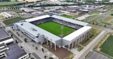 Sittard, 12 Haziran 2023 Hollanda. Fortuna Sittard Stadyumu, Eredivisie 'de yer alan Fortuna Sittard futbol kulübü. Hava aracı görünümü.