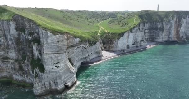 Aerial Drone Videos Revealing Shot Small Beach Krek Cliffs Etretat — Wideo stockowe